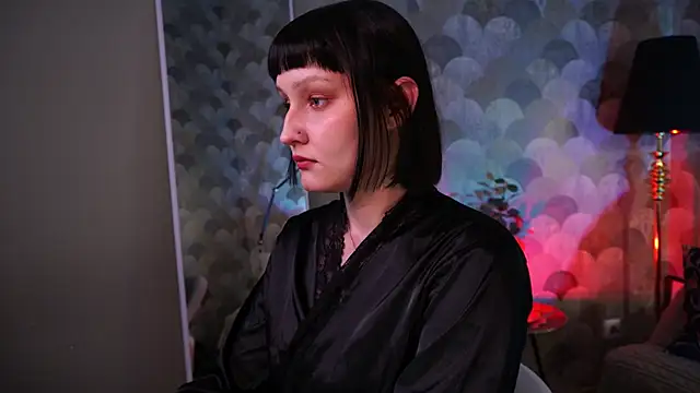 Velvet Lily online show from 03.15.26