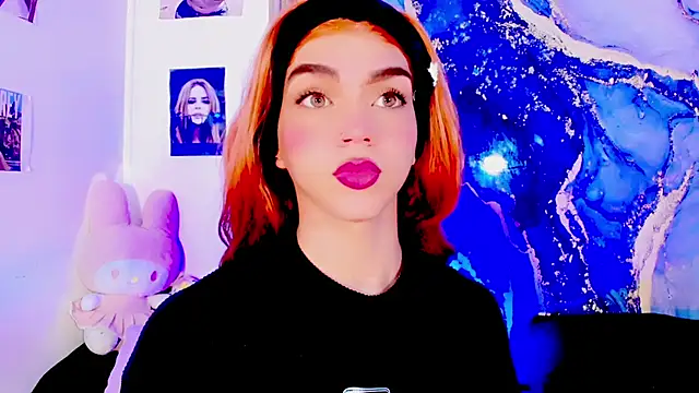 Snapshot of blonde_queen- chatting on 07.17.26 blonde queen- online show from 07.17.26
