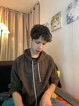 Snapshot of Ethan_qop chatting on 05.16.26 Ethan qop online show from 05.16.26