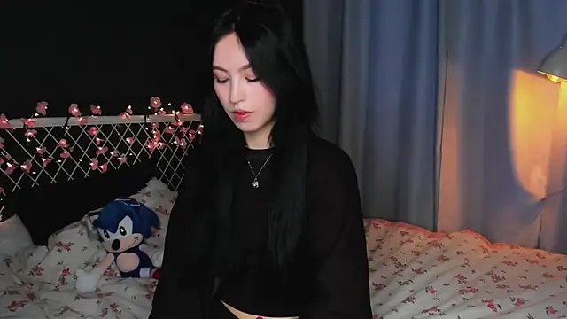 Snapshot of lizaa_breeze chatting on 05.17.26 lizaa breeze online show from 05.17.26