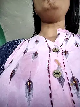 model seela online show from 04.28.26