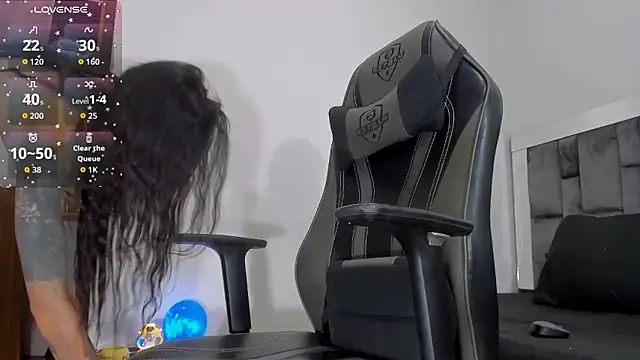 Snapshot of Thaliana_Jaramillo chatting on 05.31.26 Thaliana Jaramillo online show from 05.31.26