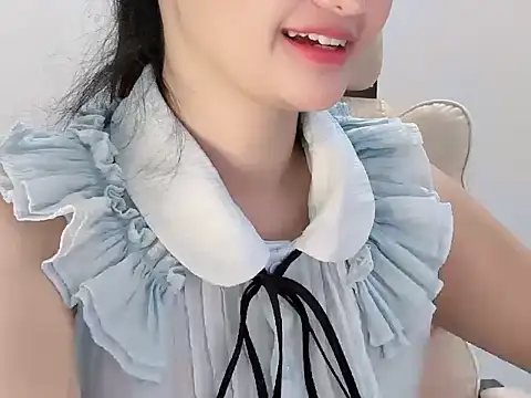 Snapshot of AmyLinee_1 chatting on 06.09.26 AmyLinee 1 online show from 06.09.26