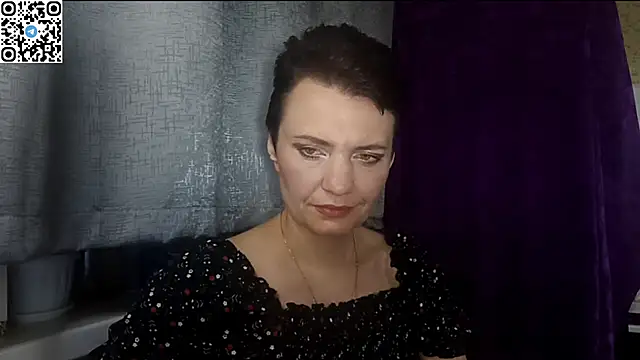 HotMamaQueen234 online show from 05.16.26
