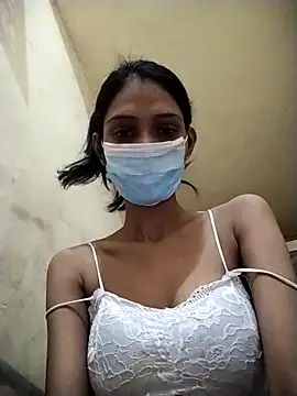 Snapshot of Sonam_y chatting on 04.28.26 Sonam y online show from 04.28.26
