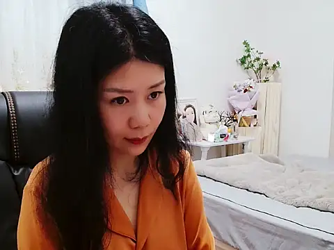 Snapshot of LILI956 chatting on 04.06.26 LILI956 online show from 04.06.26