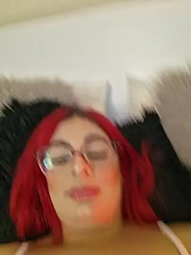 Snapshot of Scarlet_Evanss_ chatting on 05.02.26 Scarlet Evanss online show from 05.02.26