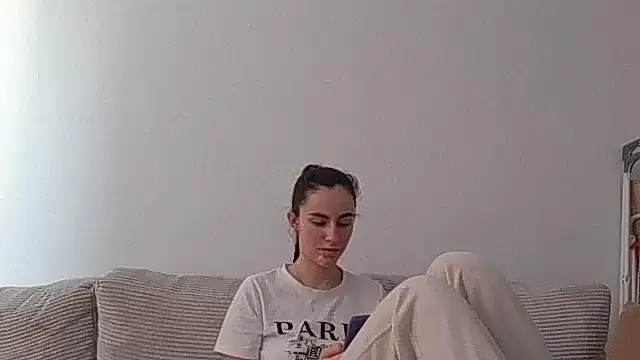 Snapshot of starlight_mo chatting on 03.29.26 starlight mo online show from 03.29.26