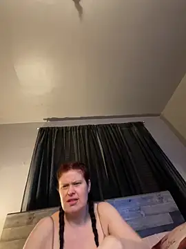 JulieetteLatte online show from 04.04.26