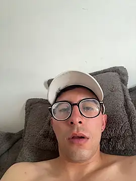 Snapshot of LeonBlazze chatting on 07.19.26 LeonBlazze online show from 07.19.26