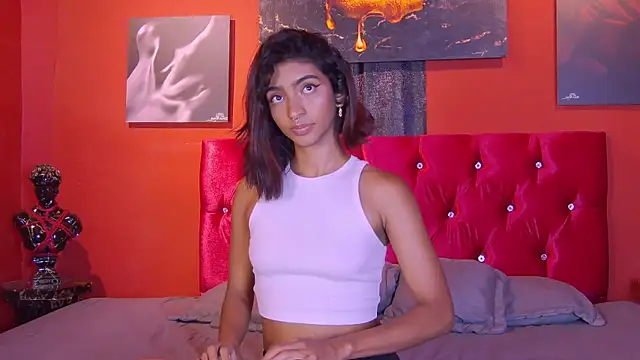 Snapshot of Hottie_Veronica chatting on 04.16.26 Hottie Veronica online show from 04.16.26