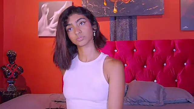 Snapshot of Hottie_Veronica chatting on 04.16.26 Hottie Veronica online show from 04.16.26