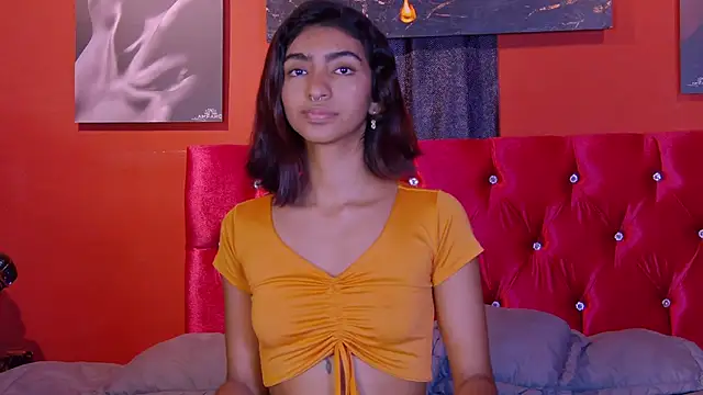 Snapshot of Hottie_Veronica chatting on 04.19.26 Hottie Veronica online show from 04.19.26