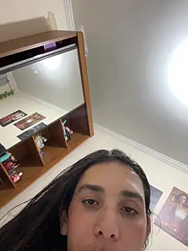 Snapshot of Yennefergoes chatting on 03.17.26 Yennefergoes online show from 03.17.26