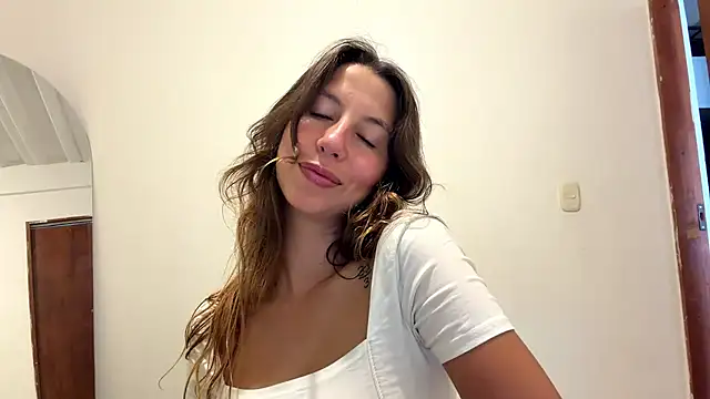 Julieta Jol online show from 04.21.26