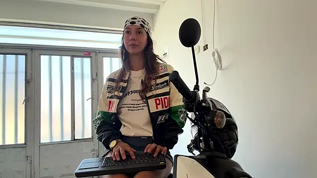 Julieta Jol online show from 06.01.26