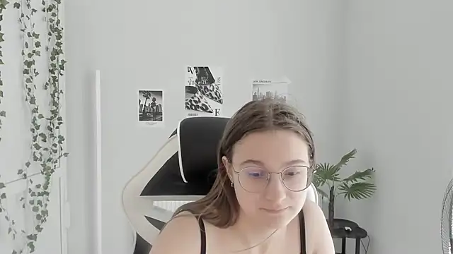 Mia kristal online show from 06.26.26