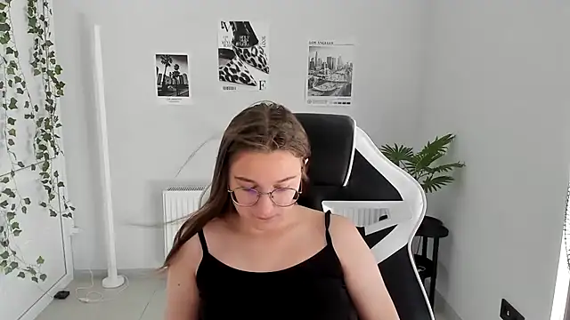 Mia kristal online show from 07.17.26