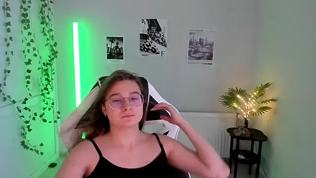 Mia kristal online show from 07.18.26