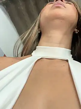 VictoriaWhitmore online show from 03.25.26