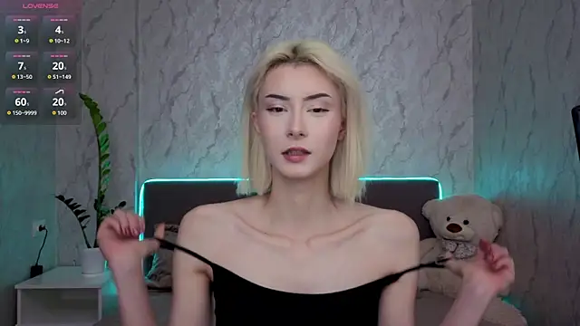 Snapshot of kittysocutie chatting on 05.07.26 kittysocutie online show from 05.07.26