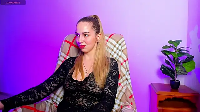 Snapshot of Alexandracandy chatting on 03.25.26 Alexandracandy online show from 03.25.26