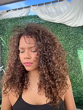 Snapshot of CurlyOopsieXXX chatting on 07.13.26 CurlyOopsieXXX online show from 07.13.26