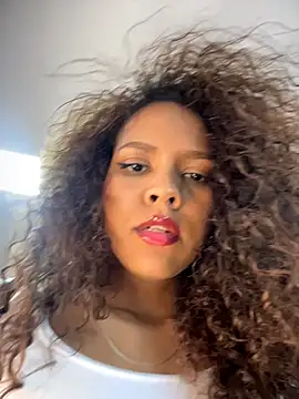 Snapshot of CurlyOopsieXXX chatting on 07.15.26 CurlyOopsieXXX online show from 07.15.26