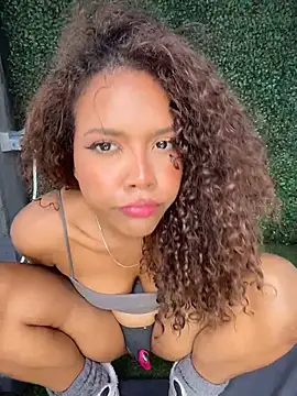 Snapshot of CurlyOopsieXXX chatting on 07.15.26 CurlyOopsieXXX online show from 07.15.26