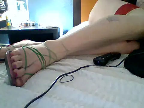 Snapshot of riotstarter187 chatting on 04.01.26 riotstarter187 online show from 04.01.26