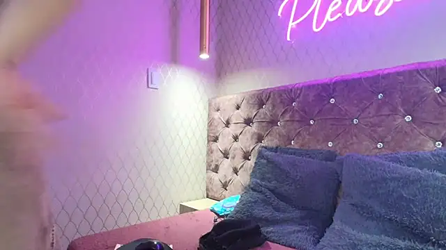 SamanthaSyedx online show from 05.30.26