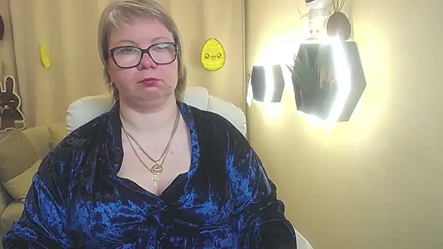 BonnnyBoobsy online show from 04.14.26