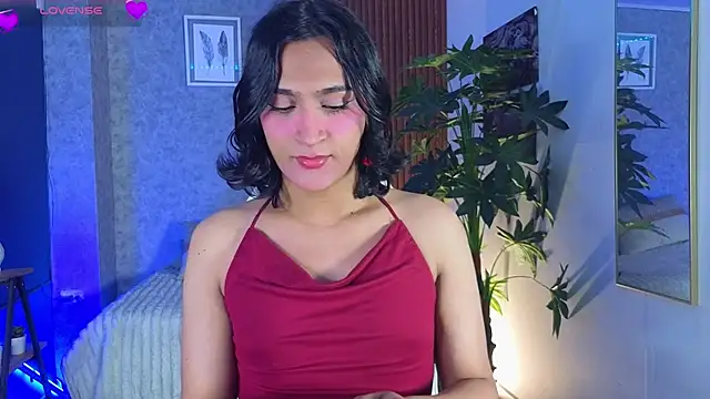 Snapshot of Zoee_Kiss_ chatting on 07.07.26 Zoee Kiss online show from 07.07.26