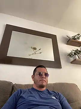 Snapshot of HOTB0Y18 chatting on 03.24.26 HOTB0Y18 online show from 03.24.26