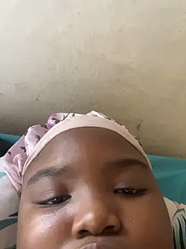 Snapshot of m00msmilkers- chatting on 03.29.26 m00msmilkers- online show from 03.29.26