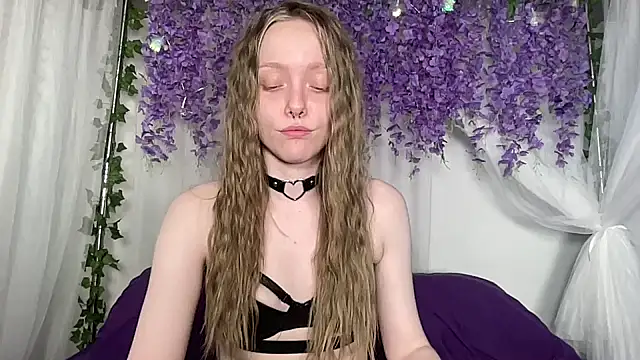 ElfGirlAna online show from 07.15.26