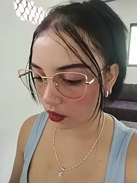 veleria allurin online show from 07.15.26