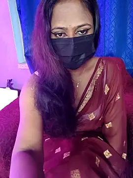 Snapshot of Lena_mahiyaa chatting on 04.13.26 Lena mahiyaa online show from 04.13.26