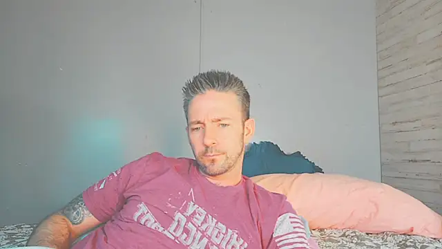 Snapshot of SkylarrGrey chatting on 05.16.26 SkylarrGrey online show from 05.16.26