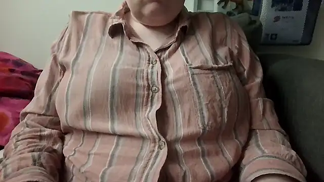 Snapshot of transmascsubbub chatting on 03.22.26 transmascsubbub online show from 03.22.26