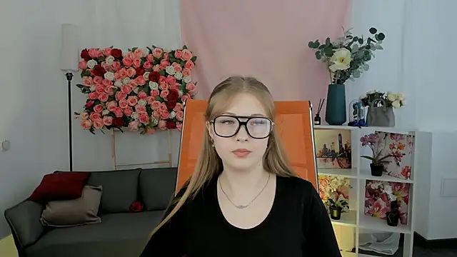 LunasFrost online show from 03.20.26