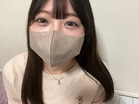 Snapshot of y-u-r-a-33 chatting on 03.25.26 y-u-r-a-33 online show from 03.25.26