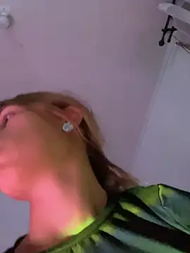 Andreakriss online show from 04.04.26