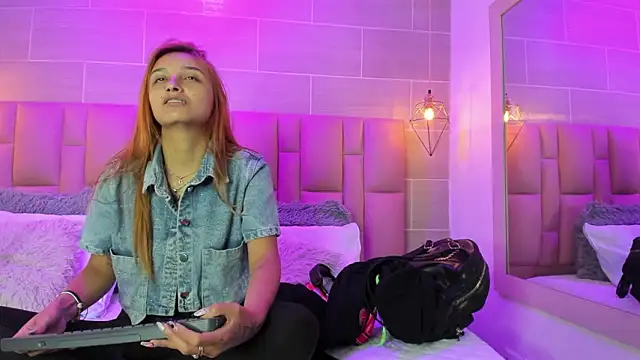 Mia-Dolls online show from 04.02.26