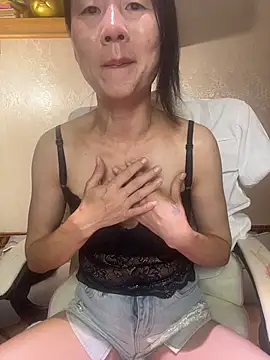 lilysister66 online show from 04.16.26