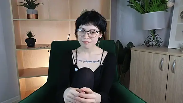 Snapshot of RubieNibbs chatting on 03.22.26 RubieNibbs online show from 03.22.26