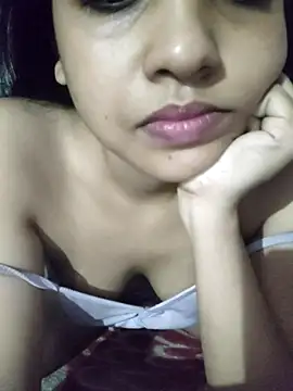 Snapshot of ALIZA_FENDY chatting on 07.27.26 ALIZA FENDY online show from 07.27.26