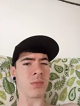 Snapshot of lio____ chatting on 03.21.26 lio online show from 03.21.26