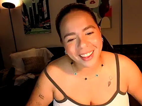 Snapshot of HannaJonns chatting on 06.06.26 HannaJonns online show from 06.06.26
