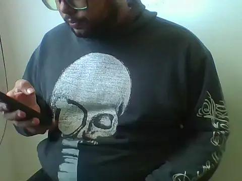 Snapshot of Derick_013 chatting on 05.17.26 Derick 013 online show from 05.17.26